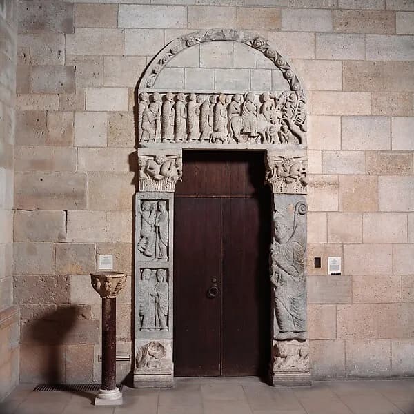 Portal from the Church of San Leonardo al Frigido by Biduinus depicting Luke 1